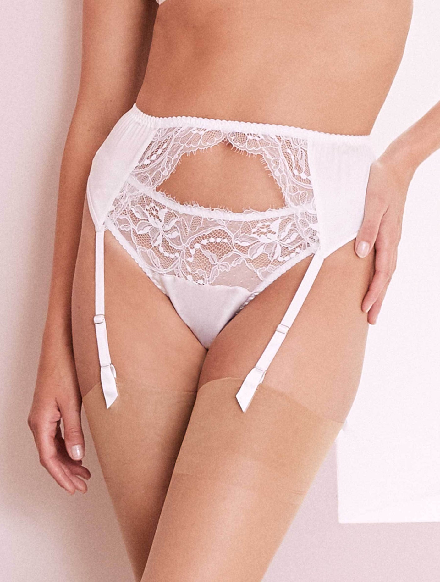 Signature Suspender Belt and Thong - White lace